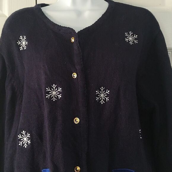 Krystal Kobe navy button down snowman snowflakes winter cardigan Sz M - Picture 4 of 6